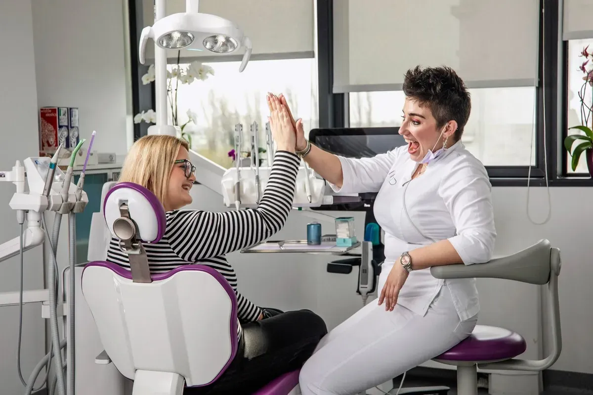 Dr Klio I Pacijentica Ortodoncija